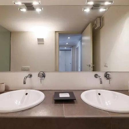 Npa20 Luxury Large Apartment In Navigli District Milan Exterior photo